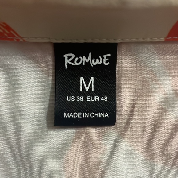 Romwe white and orange artistic splashes, short sleeved button-up shirt, size M - Picture 4 of 5